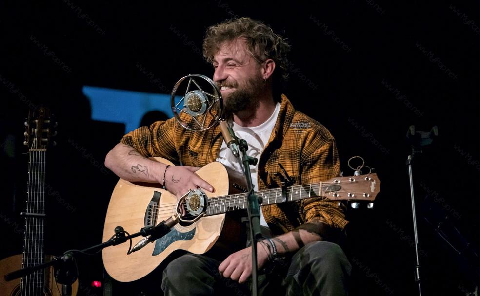 Luis Fercán: «El concierto no termina cuando dejo de cantar, mola estar después con la gente»