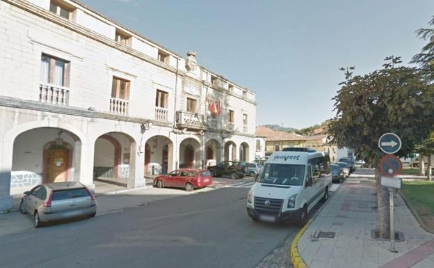 El PP de Cistierna critica el caos circulatorio derivado de la falta de previsión en las obras de asfaltado de la Avenida Constitución