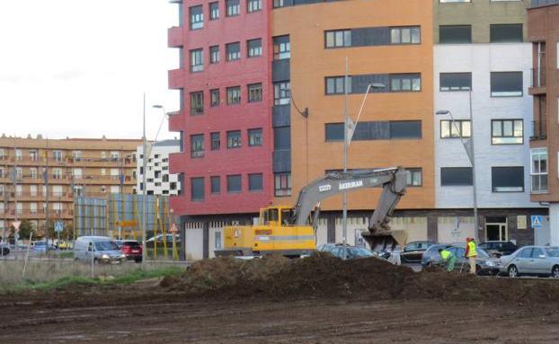 Los propietarios de las fincas piden al TSJ autonómico la paralización de las obras del nuevo Gadis en Trobajo