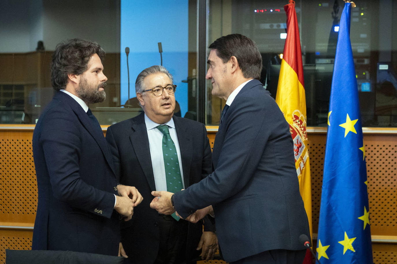 El consejero de Medio Ambiente, Vivienda y Ordenación del Territorio, participa en varias reuniones en el Parlamento Europeo