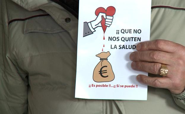 Los sanitarios estallan ante el «desmantelamiento» del sistema público: «Nos están hundiendo y engañando a todos»