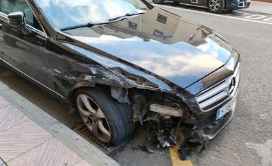 El Mercedes 350 camuflado de la Policía que acabó siniestro en León