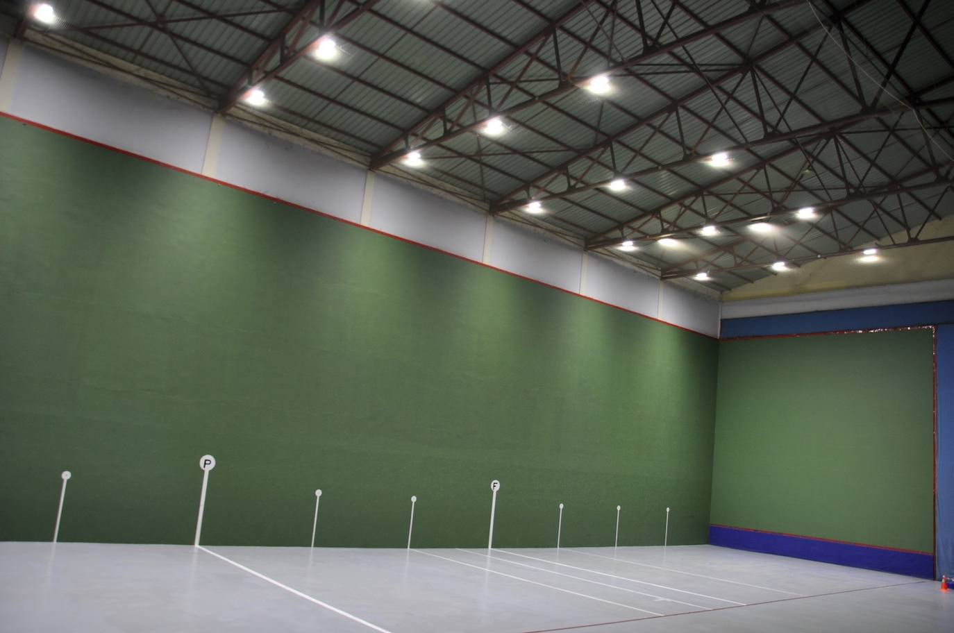 Vuelve la liga de frontenis al 'Vicente López'