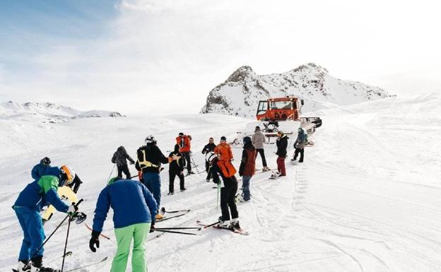 Formigal acogerá en enero unas jornadas de esquí del área de Deportes de la ULE