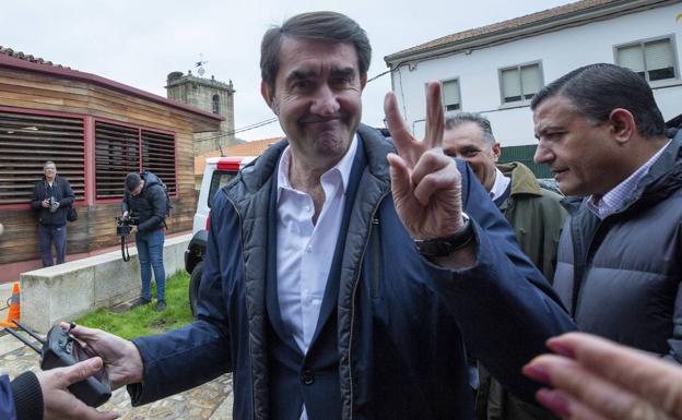 Suárez-Quiñones anima a solicitar las quemas controladas de rastrojos «fundamentadas en razones fitosanitarias»