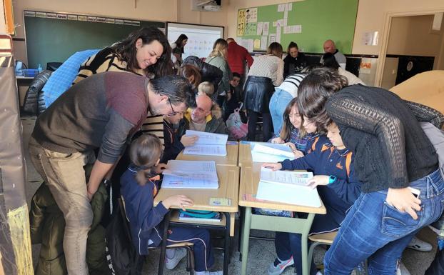 Los padres invaden las aulas en Pastorinas