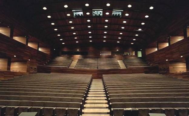 El auditorio acoge un concierto con motivo del V Centenario del patronazgo de Santa Bárbara