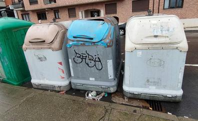 El PSOE de Villaquilambre denuncia el «pésimo estado» de los contenedores de basura