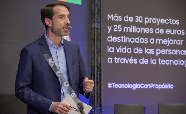 «La tecnología tiene que estar en el aula, pero siempre bajo el control de un adulto»