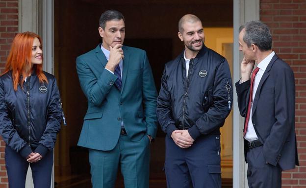 Pedro Sánchez recibe a los astronaturas leoneses: «Pablo y Sara, sois una muestra del extraordinario talento que hay en España»