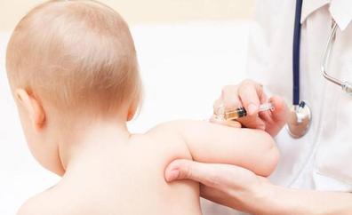 Sanidad gasta 473.200 euros en la compra de 3.500 pautas vacunales para bebés prematuros