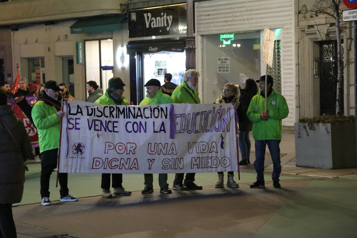 Fotos: León sale a la calles contra la violencia de género 