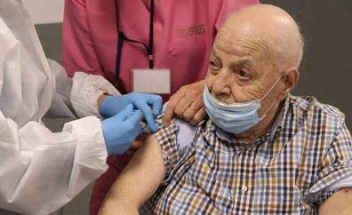 Los sanitarios de León y Bierzo son los que menos se han vacunado contra la gripe en la comunidad