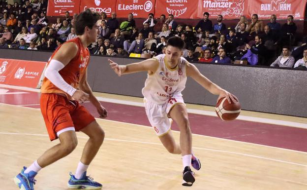 La Cultural apaliza a un EDMA Estrada sin respuesta