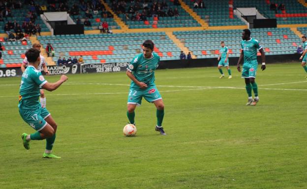 El Salamanca CF UDS impide la décima victoria consecutiva del Atlético Astorga