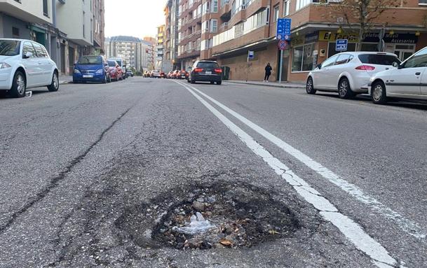 El PP de León critica la suciedad y los baches de Alcalde Miguel Castaño