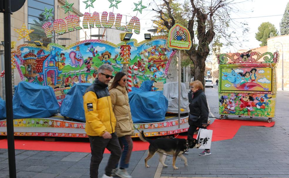 León monta la Navidad para los 'peques'