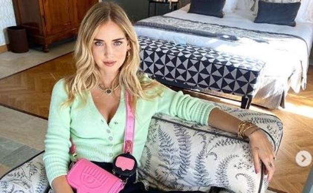 Chiara Ferragni vuela a París para unas reuniones importantes