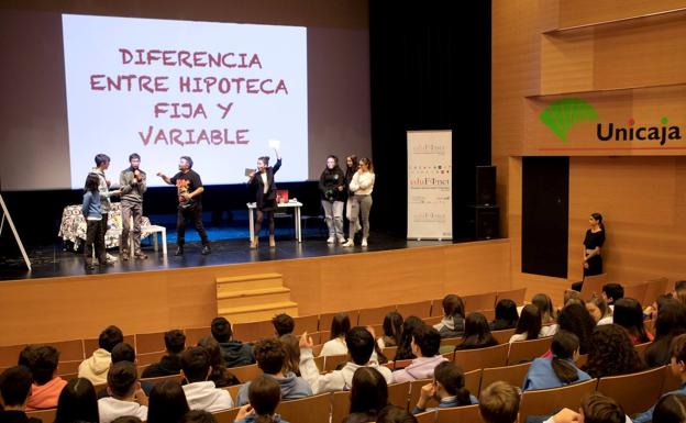 El Proyecto Edufinet de Unicaja programa en León dos representaciones teatrales