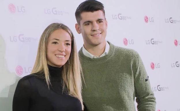 Alice Campello y sus hijos desconectan en Catar antes de ver jugar a Álvaro Morata