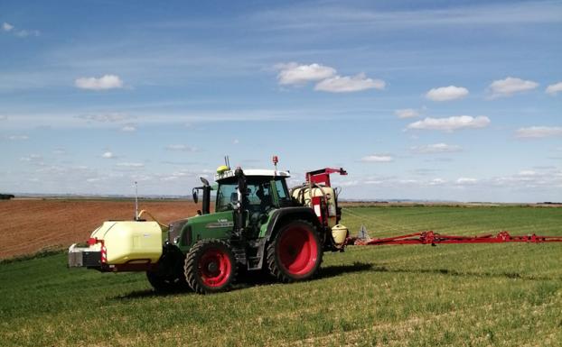 Los agricultores de la región pagan un sobreprecio por los fertilizantes que supera los 500 millones