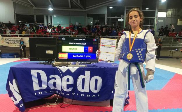 Chaimna Zahraoui, del Taekwondo León, campeona de España en categoría cadete