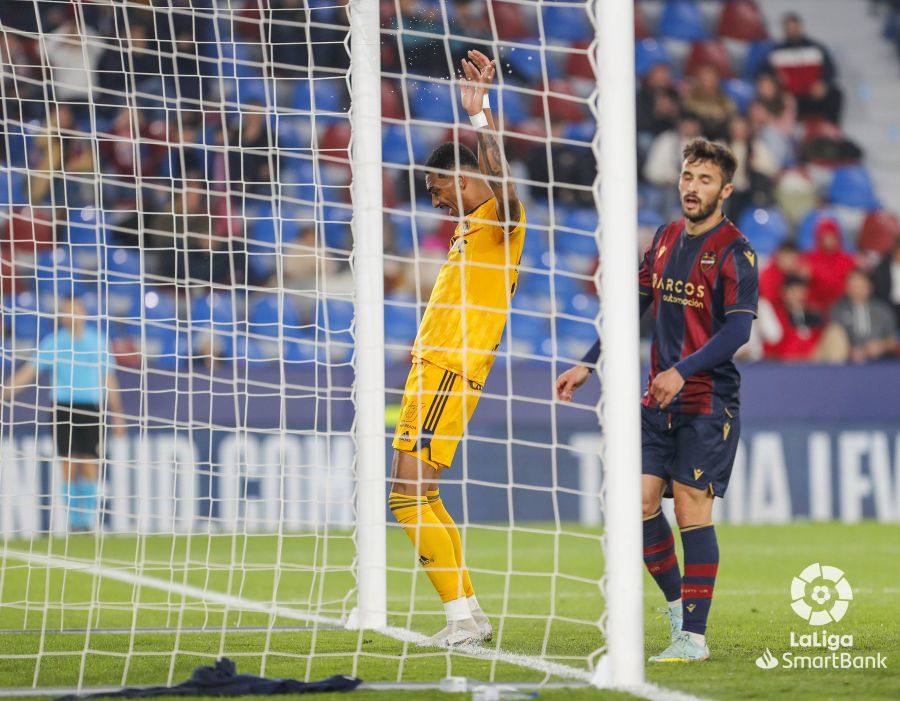 Levante - Ponferradina