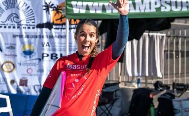 La leonesa María Martín-Granizo se proclama campeona del mundo de surf adaptado