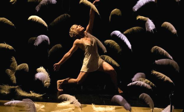 El Auditorio Ciudad de León acoge este viernes el espectáculo 'Malditas plumas'