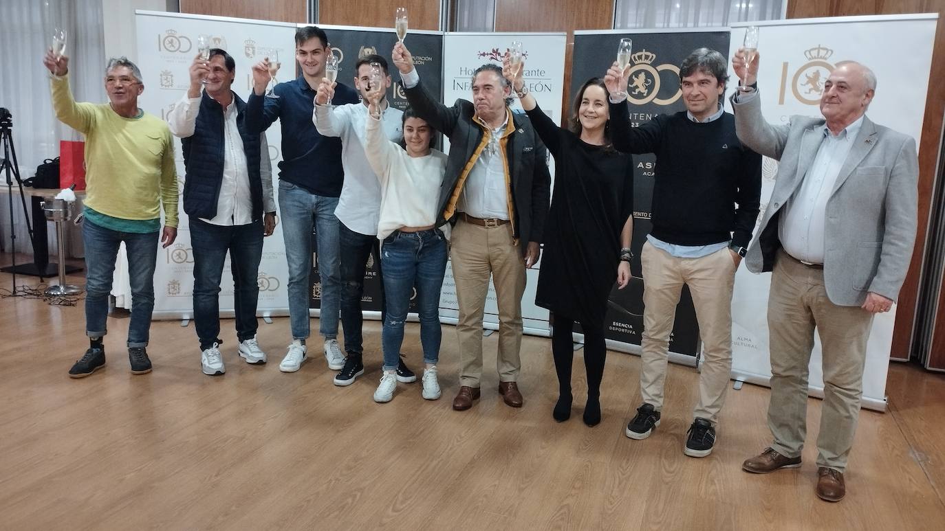 La Cultural se conjura en la comida de Navidad: «No nos podemos obsesionar con el ascenso»