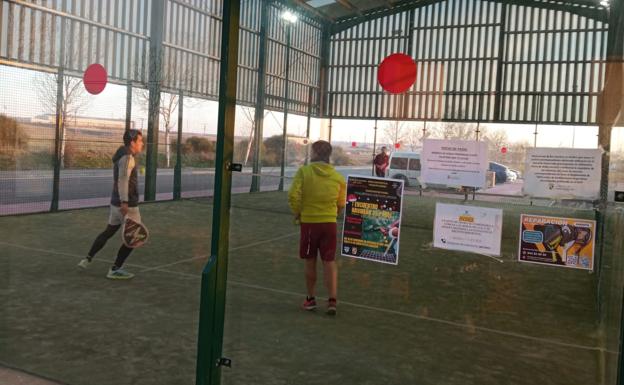 Valencia de Don Juan organiza su torneo navideño de pádel
