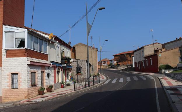 El Ayuntamiento recibe el proyecto para instalar la fibra óptica en Ferral del Bernesga