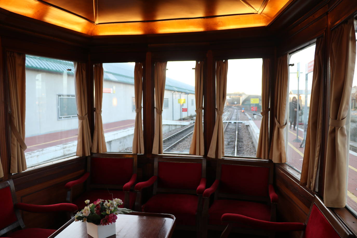 Salida del tren turístico 'Ruta del sabor ferroviario y la minería'