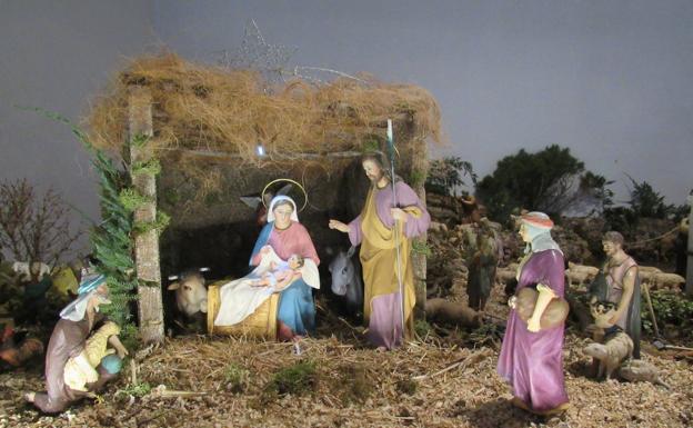 San Isidoro ya luce su tradicional Belén de Navidad