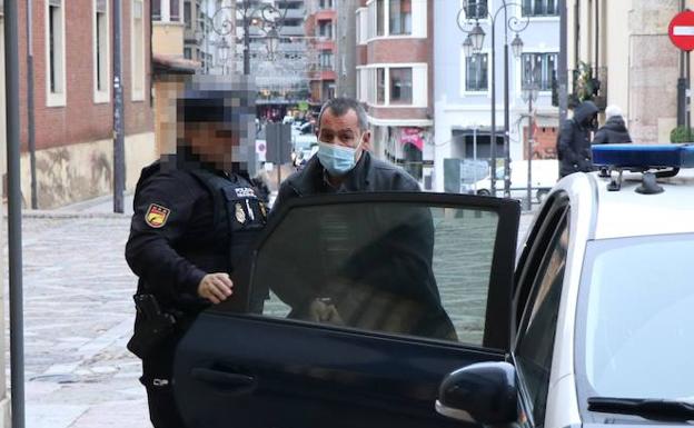 El acusado de abuso sexual a su sobrina durante 6 años niega los hechos y reconoce que «estaba metido en las drogas»