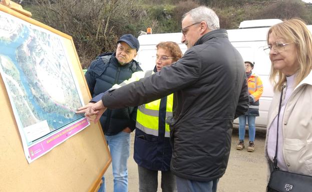 Ponferrada destina 214.000 euros a la primera fase de la renovación del colector del río Boeza que redundará en «mejorar la salud»