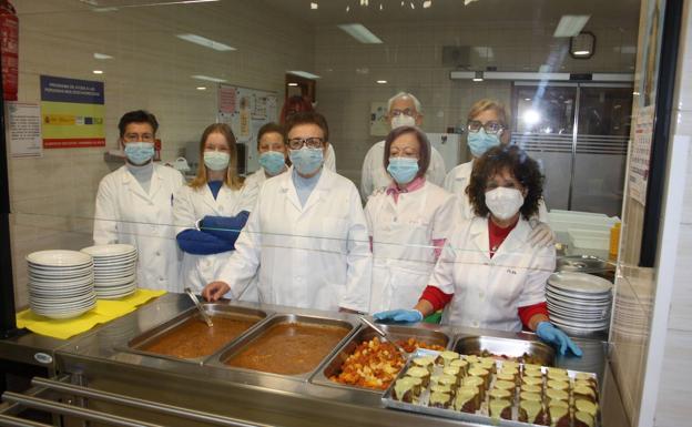 Entidades de León, Astorga y Ponferrada reciben una donación de Alimerka para las fiestas navideñas