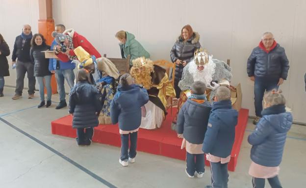 Los Reyes Magos llegaron por adelantado al Colegio Divina Pastora