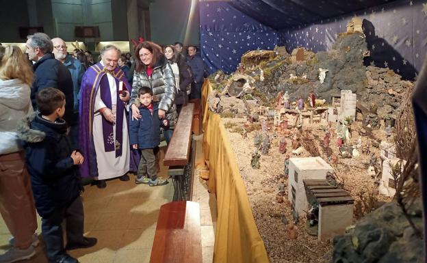 La Real Hermandad de Jesús Divino Obrero da comienzo a sus actos navideños
