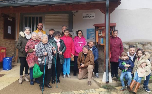 Santa Marina de Torre ya dispone de una «Biblioteca de libros libres»