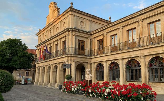 Izquierda Unida considera la prórroga de los presupuestos de León como un fracaso del equipo de gobierno de Diez