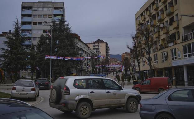 Serbia pone a su Ejército en alerta máxima por la tensión en Kosovo