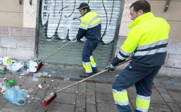 El Ayuntamiento incrementa en 233 los pluses festivos del Servicio de Limpieza en León