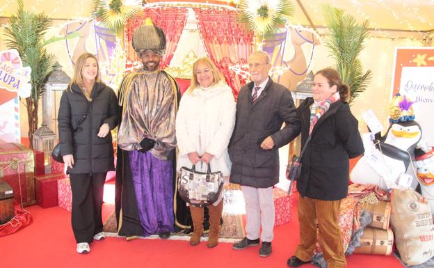 El mago Chalupa recoge en Ponferrada las cartas de los niños bercianos para los Reyes Magos