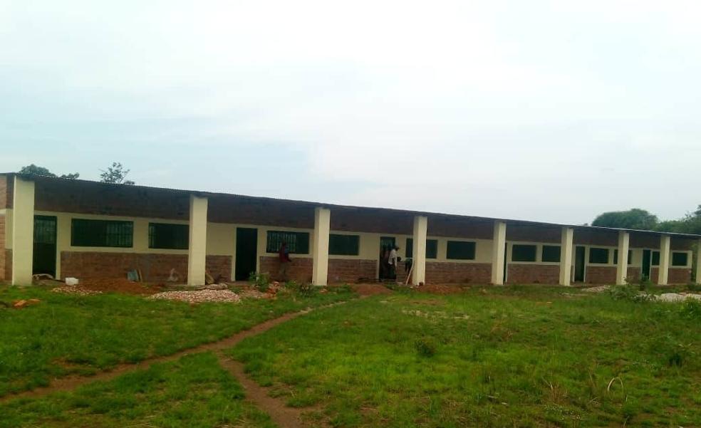 Cáritas finaliza la primera fase de su proyecto escolar en Kilela Balanda con la construcción de 12 aulas