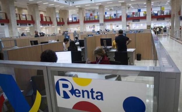 Hacienda devuelve a cierre de año 107 millones de euros a 154.777 leoneses de la Renta de 2021