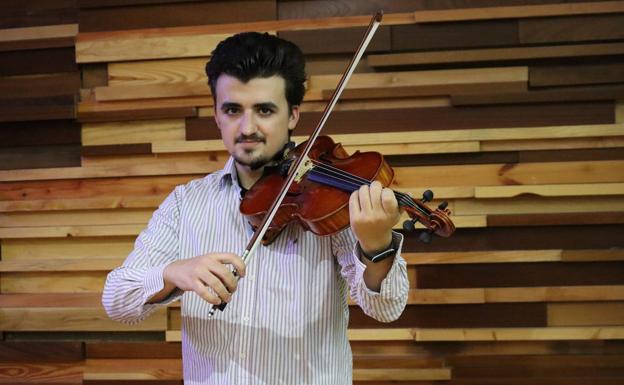 Los músicos David Blanco y Eugenio Madrid ofrecerán un 'Concierto de Reyes' en la sala de la Fundación Eutherpe