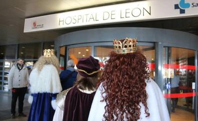 Los Reyes Magos se olvidan de los niños del Hospital de León