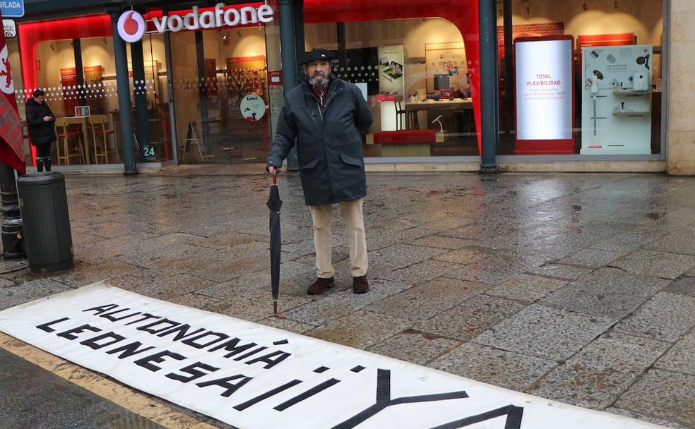 El don Quijote del leonesismo no pierde la esperanza: «También cayó el muro de Berlín»