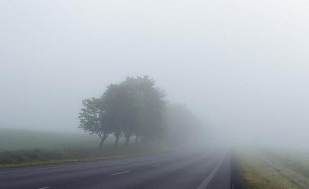 La niebla afecta a dos tramos de carreteras en la provincia y deja paso a la lluvia